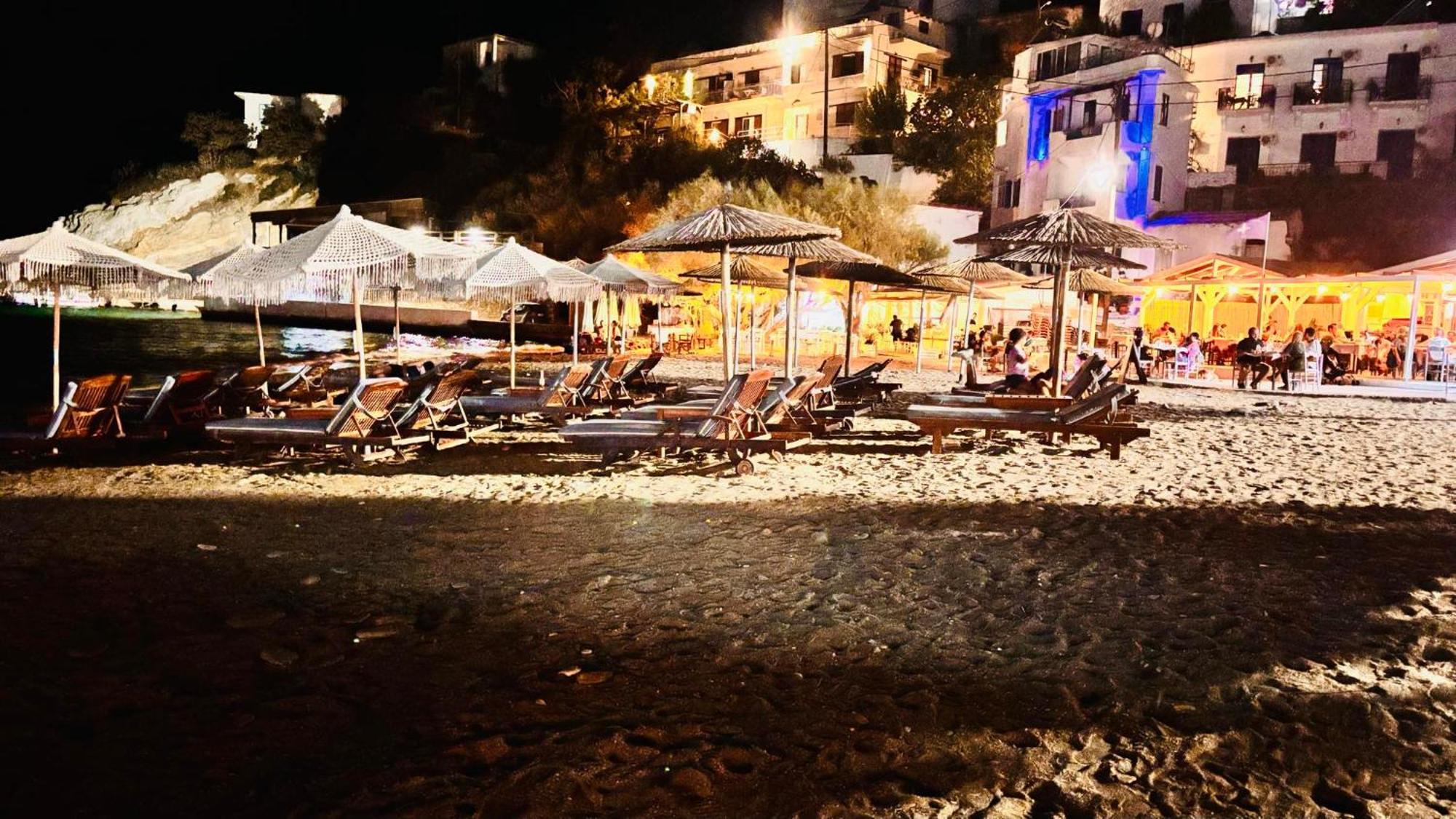 Nefeli Hotel Agios Kirykos Exterior foto
