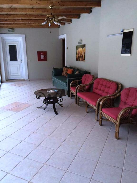 Nefeli Hotel Agios Kirykos Exterior foto