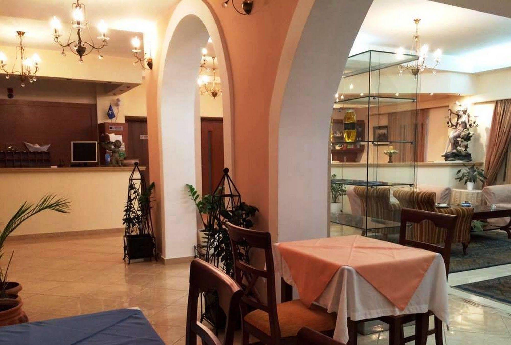 Nefeli Hotel Agios Kirykos Exterior foto